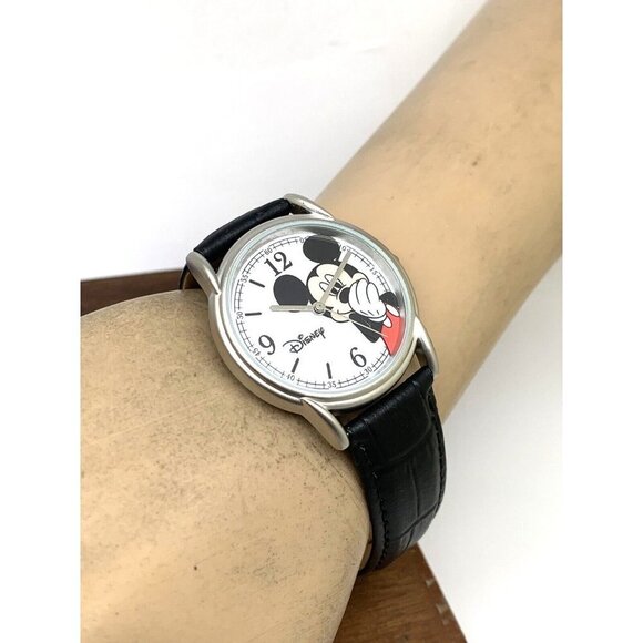 Disney Women\'s Watch Mickey Mouse White Dial Quartz Black Leather 35mm W… main image 4